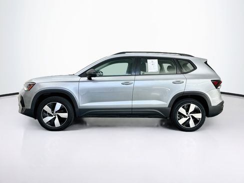 Used 2025 Volkswagen Taos S AWD/4WD image 4