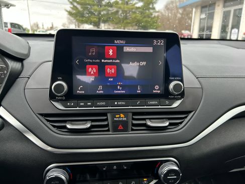 Used 2020 Nissan Altima 2.5 SV image 17