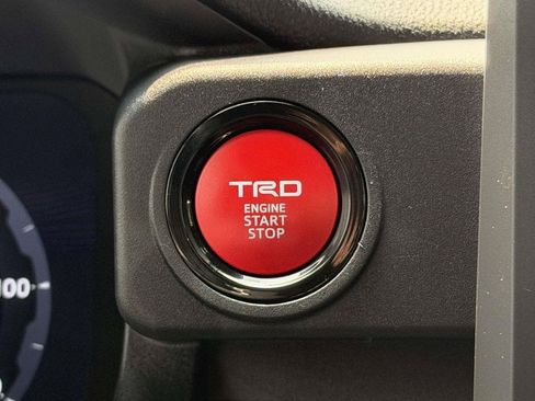 Used 2025 Toyota 4Runner TRD Off-Road AWD/4WD image 8