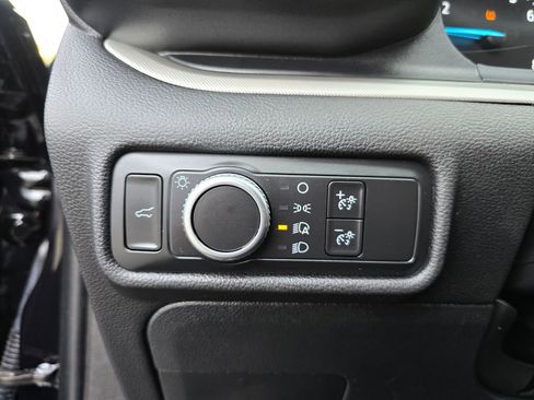 Used 2020 Ford Explorer XLT AWD/4WD image 30