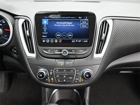 Used 2023 Chevrolet Malibu LT image 15