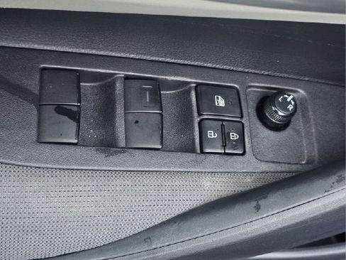 Used 2020 Toyota Corolla LE image 29