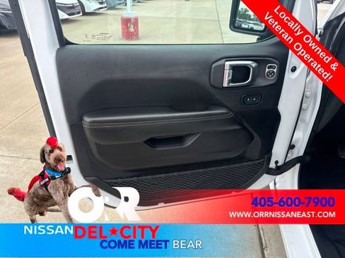 Used 2024 Jeep Wrangler Unlimited Sahara AWD/4WD image 12