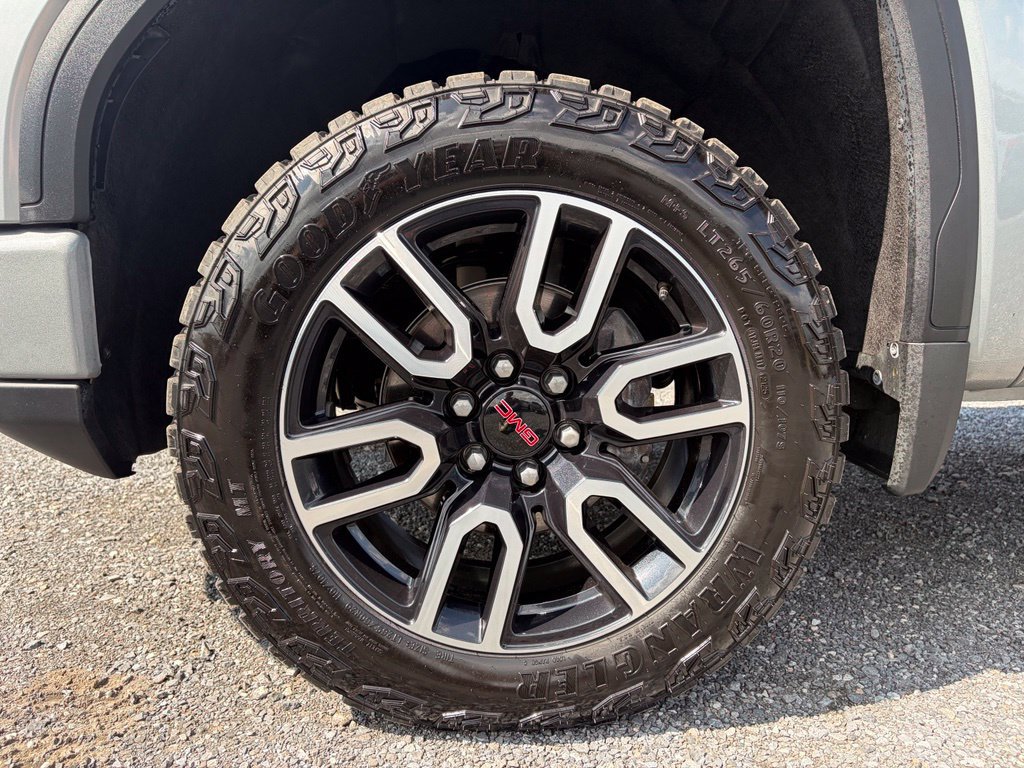 Used 2026 GMC Sierra 1500 AT4 w/ AT4 Premium Package AWD/4WD image 15