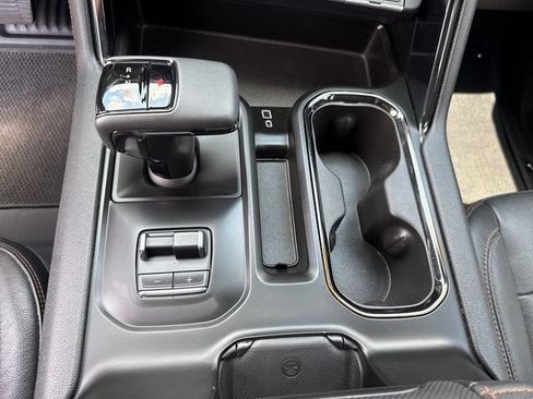 Used 2022 GMC Sierra 1500 AT4 w/ AT4 Premium Package AWD/4WD image 22