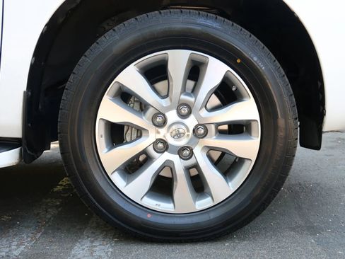 Used 2011 Toyota Sequoia Limited AWD/4WD image 10