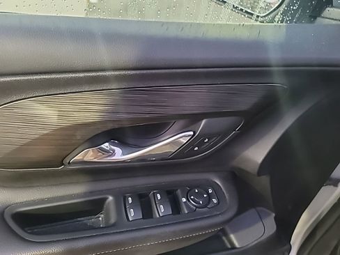 Used 2019 GMC Terrain SLT image 10