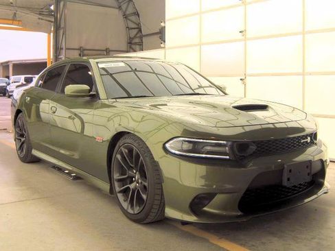 Used 2021 Dodge Charger Scat Pack w/ Plus Group RWD image 3