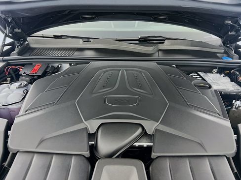 New 2026 Porsche Cayenne AWD/4WD image 32