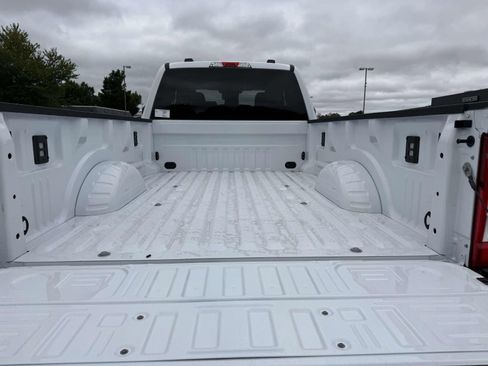 New 2026 Ford F250 XLT w/ FX4 Off-Road Package image 11