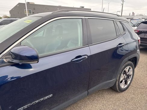 Used 2019 Jeep Compass Limited AWD/4WD image 17