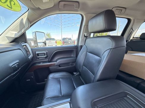 Used 2016 GMC Sierra 2500 SLT w/ Duramax Plus Package AWD/4WD image 31