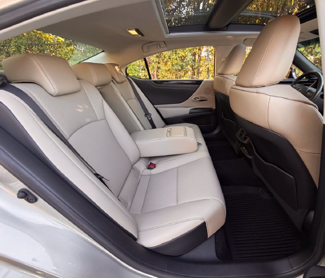 Certified 2021 Lexus ES 350 w/ Premium Package FWD image 39