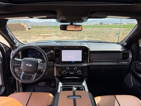 Used 2024 Ford F350 Platinum AWD/4WD image 32
