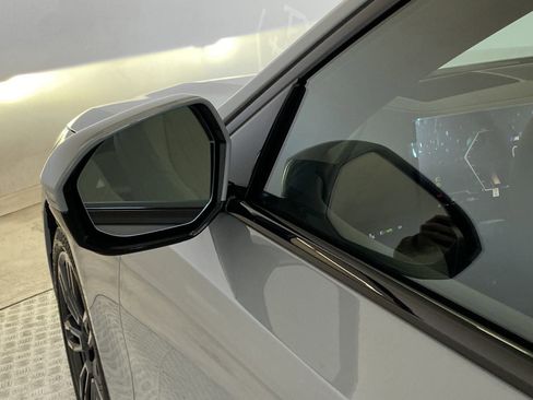 Used 2025 BMW 530i xDrive w/ M Sport Package image 21