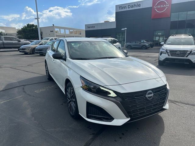 New 2026 Nissan Altima 2.5 SV AWD/4WD image 3