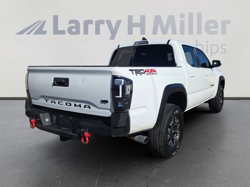 Used 2023 Toyota Tacoma TRD Off-Road image 5