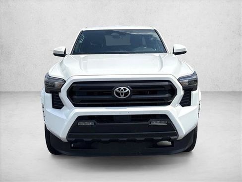 Certified 2026 Toyota Tacoma SR5 AWD/4WD image 2