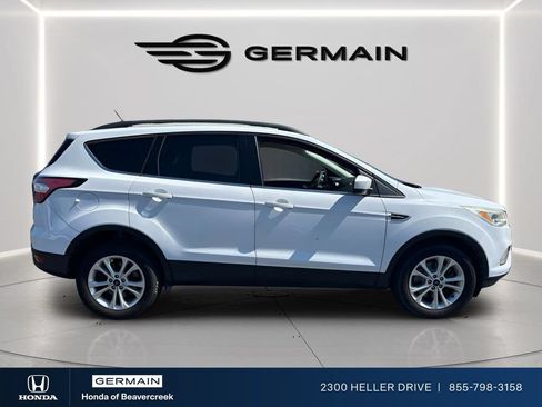 Used 2018 Ford Escape SE w/ Ford Safe & Smart Package AWD/4WD image 8