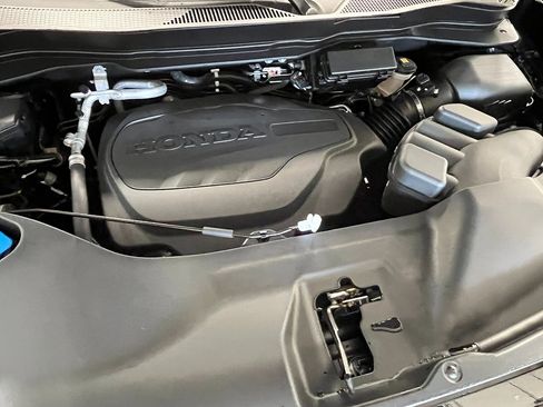 New 2026 Honda Ridgeline Black Edition image 10