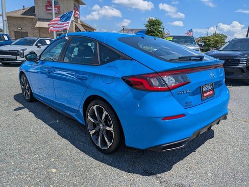 Used 2025 Honda Civic Sport Touring image 6