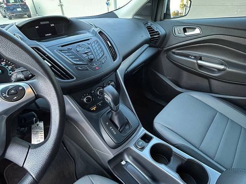 Used 2016 Ford Escape SE AWD/4WD image 19