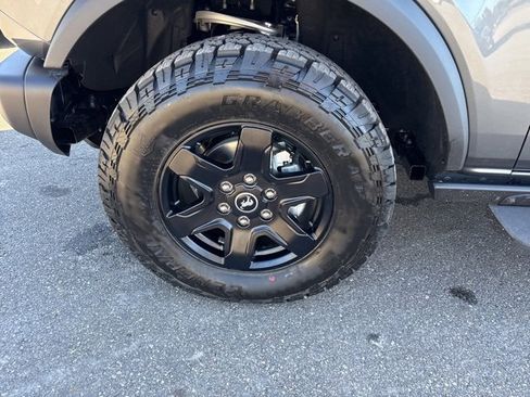 New 2025 Ford Bronco Big Bend w/ Black Diamond Package image 10