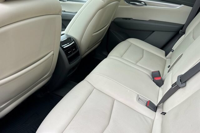 Used 2019 Cadillac XT5 Luxury AWD/4WD image 12