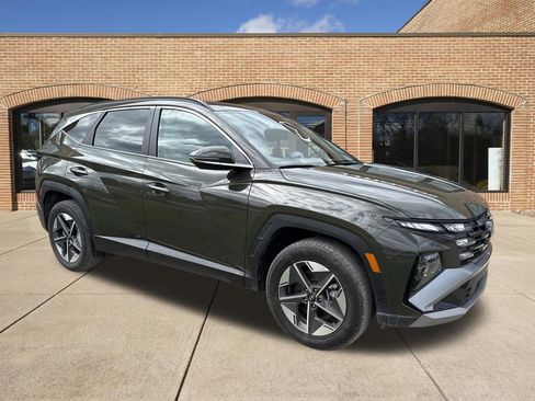 Certified 2025 Hyundai Tucson SEL image 1