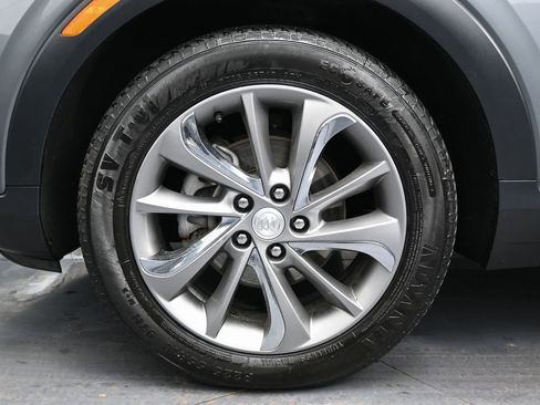 Used 2021 Buick Encore GX Essence w/ Experience Buick Package image 12