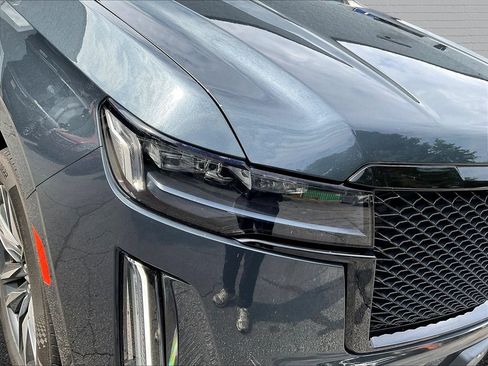 Used 2021 Cadillac Escalade Sport w/ Driver Assist Tech Package AWD/4WD image 29