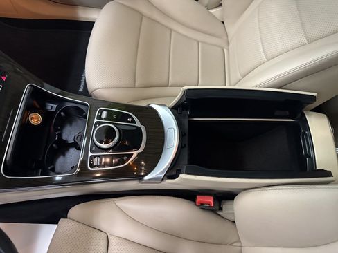 Used 2018 Mercedes-Benz GLC 300 4MATIC image 10