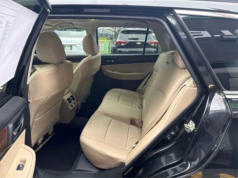 Used 2017 Subaru Outback 3.6R Limited AWD/4WD image 10