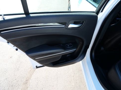 Used 2018 Chrysler 300 S w/ 300S Premium Group 2 AWD/4WD image 19