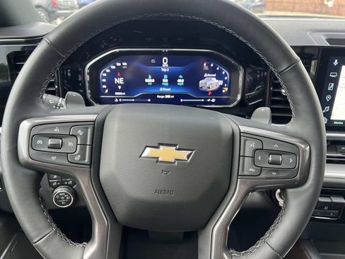 Used 2025 Chevrolet Silverado 1500 High Country w/ High Country Premium Package AWD/4WD image 20