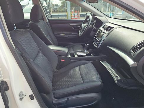 Used 2018 Nissan Altima 2.5 SV FWD image 9