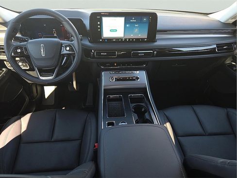 New 2026 Lincoln Aviator Premiere image 11