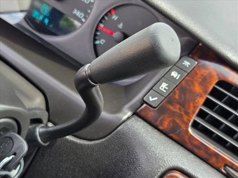 Used 2012 Chevrolet Impala LS FWD image 14