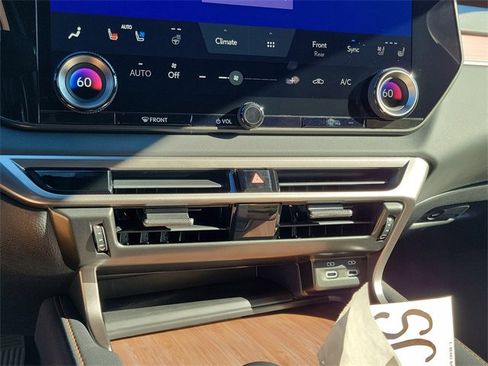 New 2025 Lexus RX 350h image 27