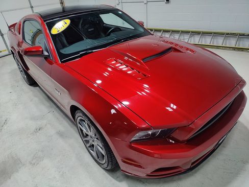 Used 2014 Ford Mustang GT w/ Electronics Package RWD image 2