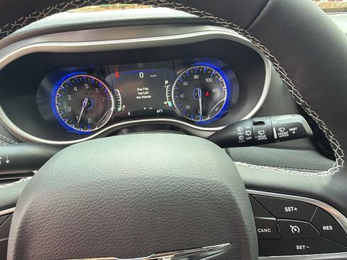 New 2026 Chrysler Pacifica Select image 24