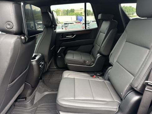 New 2026 GMC Yukon Denali w/ Denali Reserve Package AWD/4WD image 6