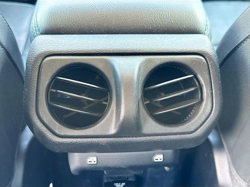 Used 2022 Jeep Wrangler Unlimited Rubicon 4xe w/ Cold Weather Group AWD/4WD image 29