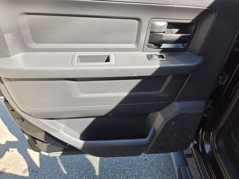 Used 2012 RAM 2500 ST w/ Chrome Appearance Group AWD/4WD image 33