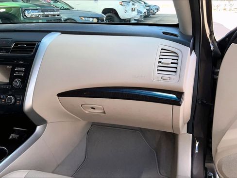 Used 2014 Nissan Altima 2.5 SL image 16