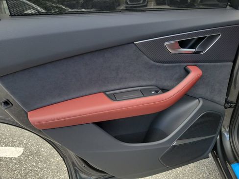 New 2026 Audi SQ7 Premium Plus AWD/4WD image 29