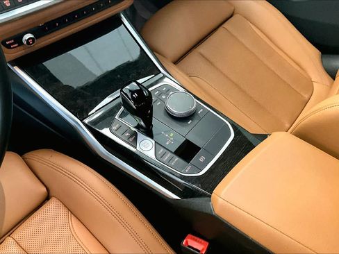 Used 2022 BMW 330i Sedan w/ Premium Package 2 RWD image 14