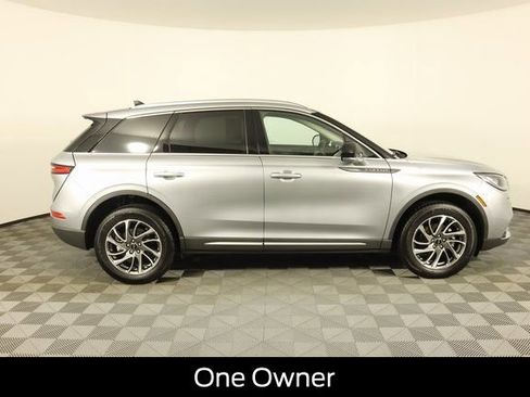 Used 2022 Lincoln Corsair AWD w/ Equipment Group 101A image 2