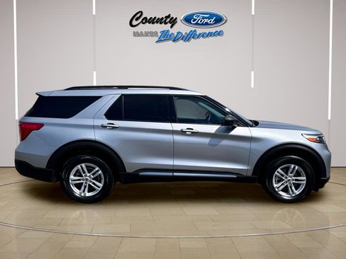 Used 2023 Ford Explorer XLT w/ Class IV Trailer Tow Package AWD/4WD image 23