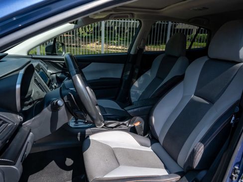 Used 2020 Subaru Crosstrek 2.0i Premium w/ Moonroof Package 1 AWD/4WD image 11